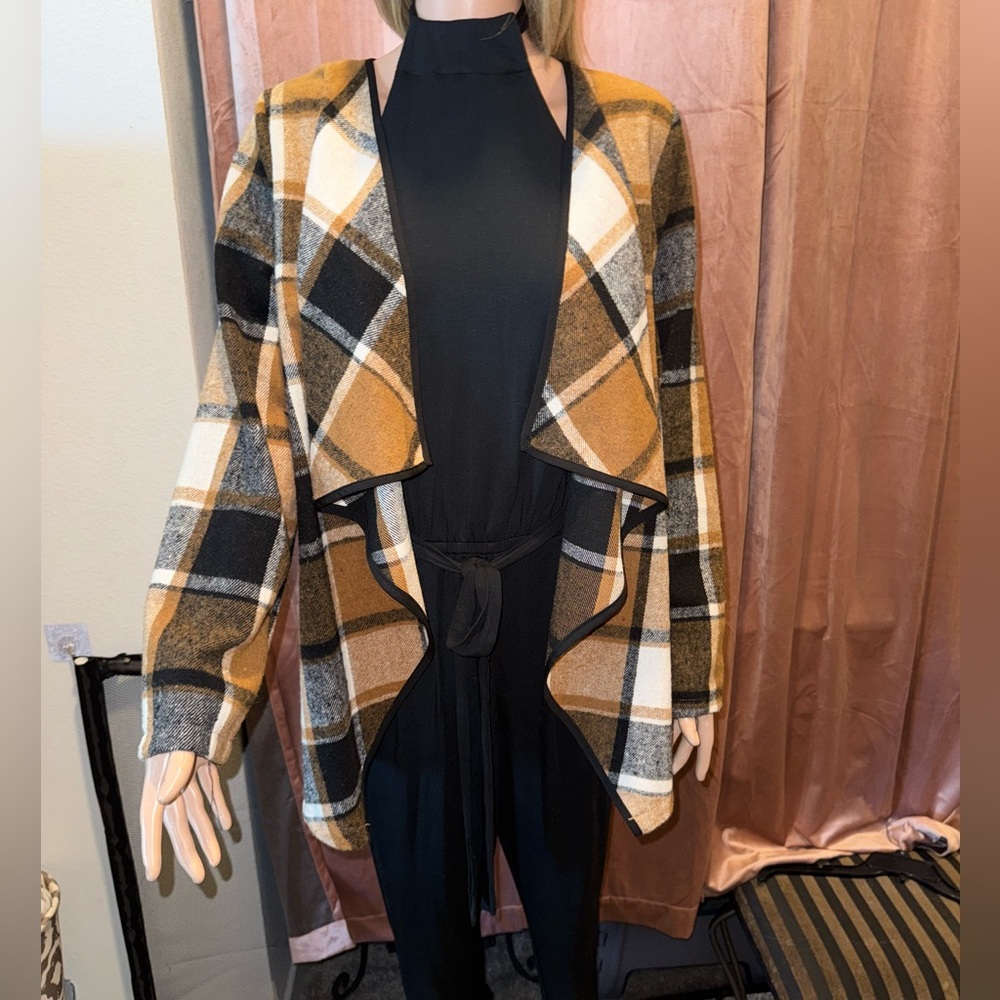 Plaid, (brown, black, gray, white) flannel light jacket